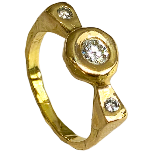 Diamond art deco ring
