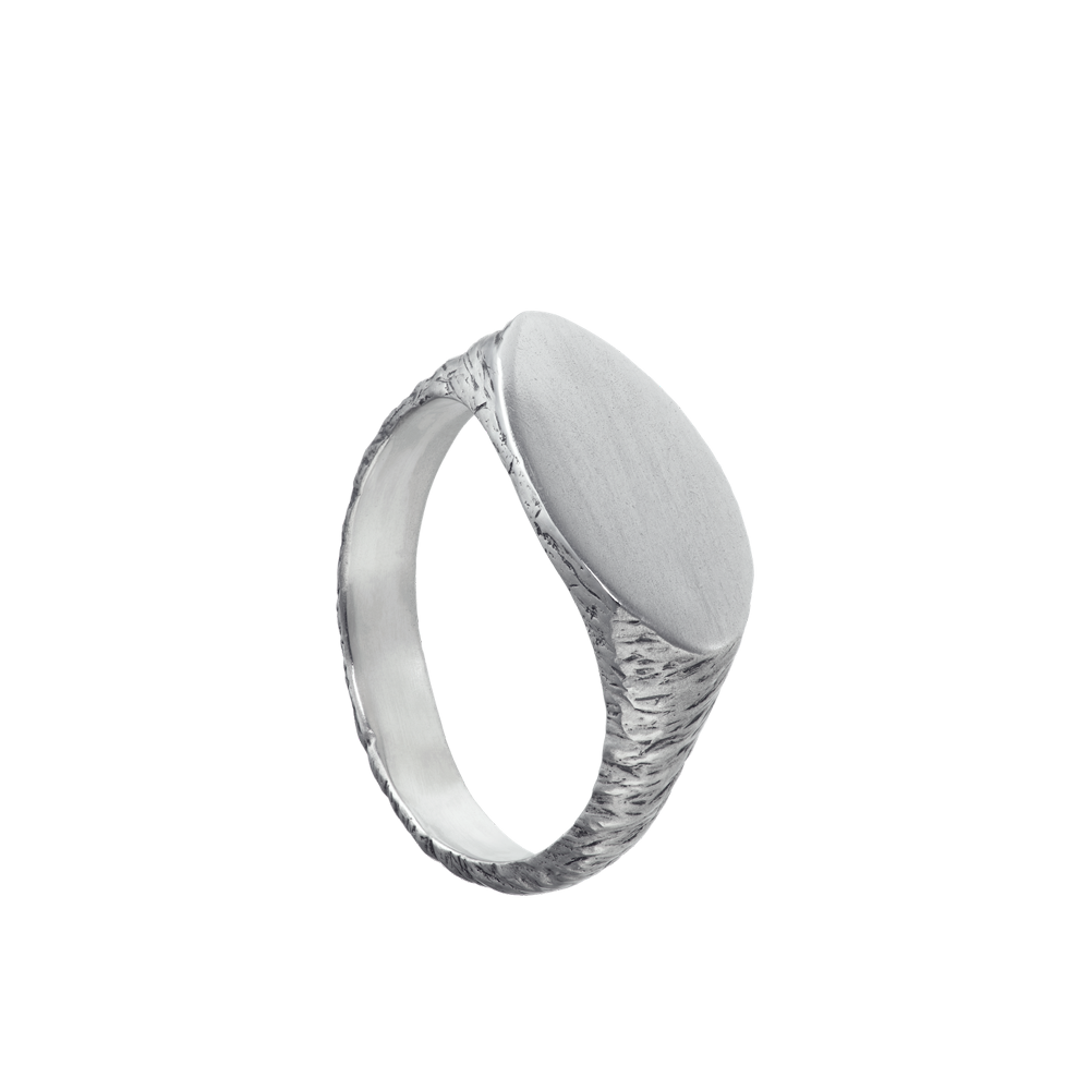a delicate yet tough, handmade unisex ring for everyday wear. It is made from Responsible Jewelry Council certified sterling silver. Made by Violette Stehli