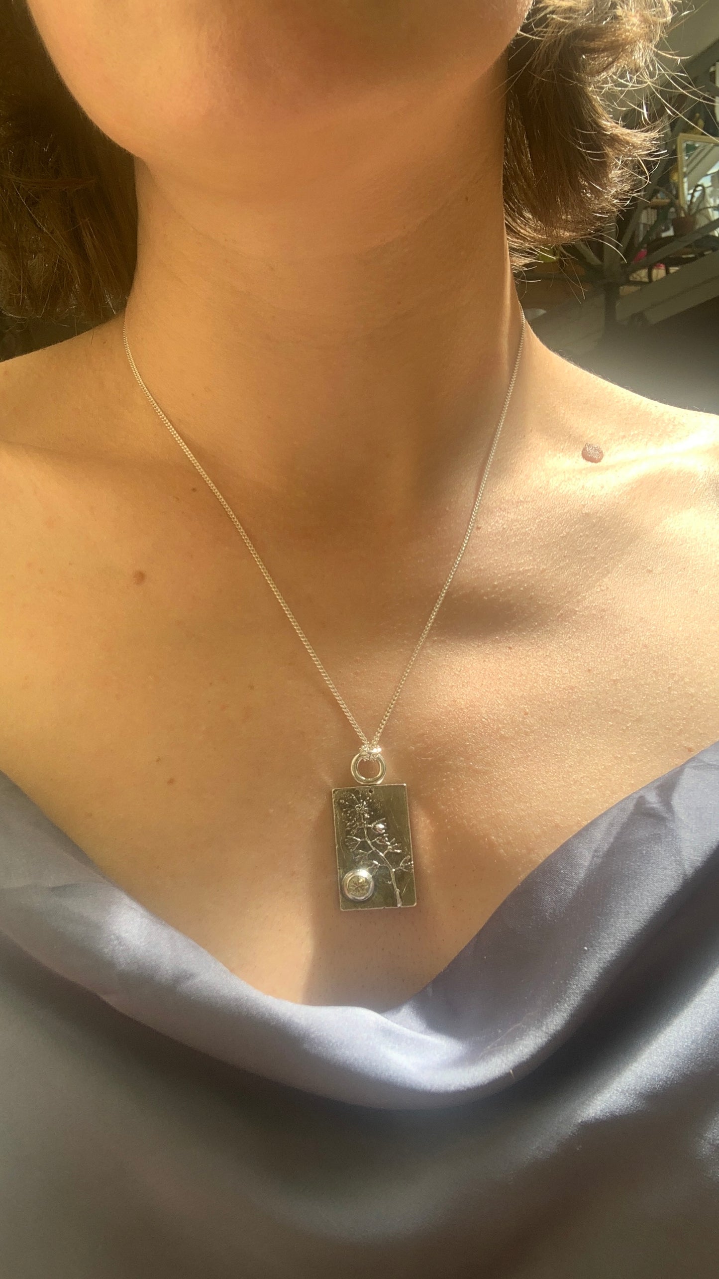Pendentif Ghost Flower ✹ Vente Archive