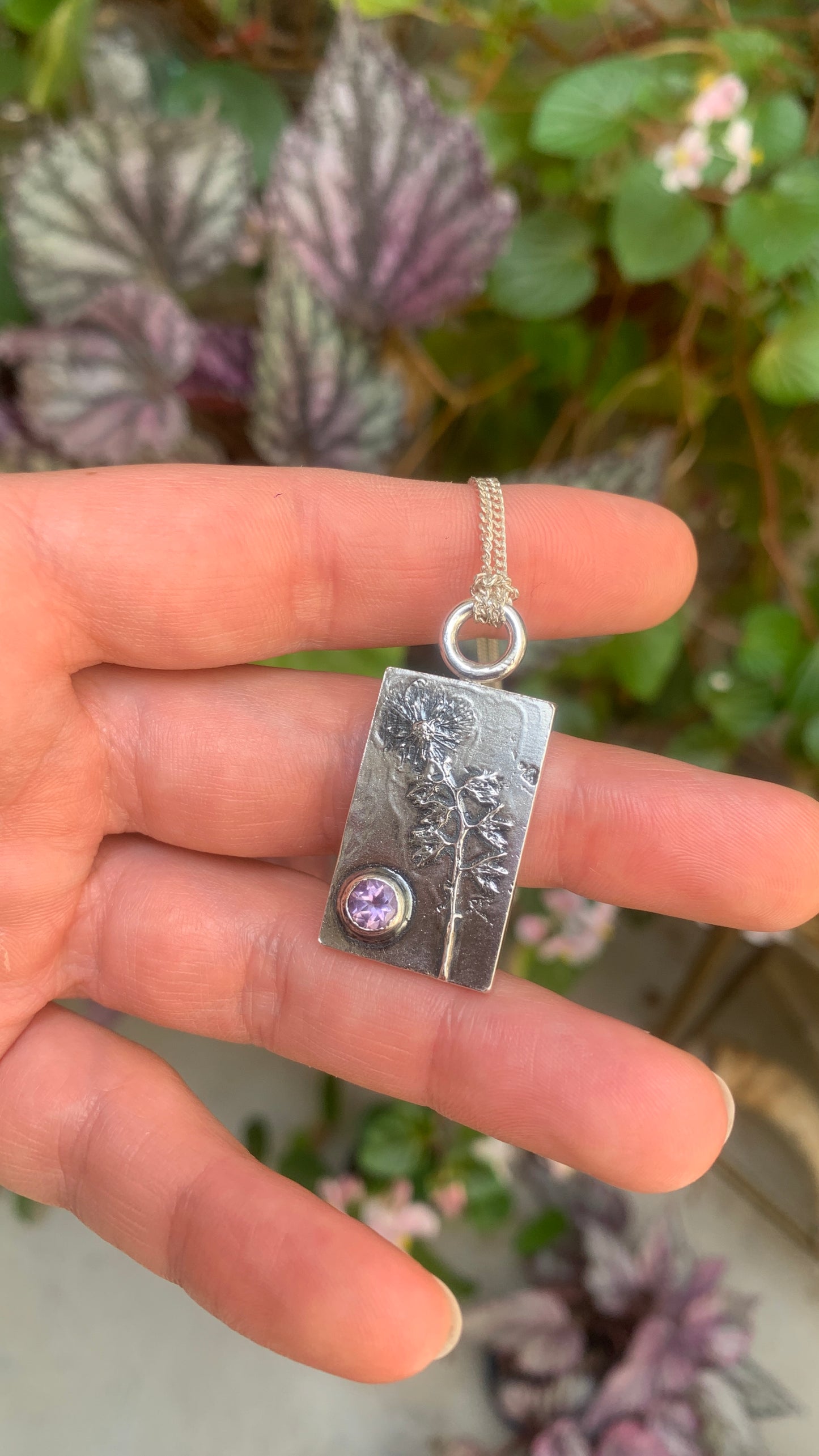 Pendentif Ghost Flower ✹ Vente Archive