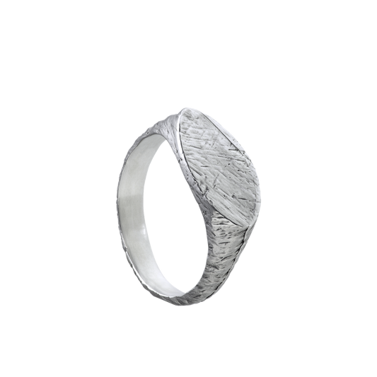 a delicate yet tough, handmade unisex ring for everyday wear. It is made from Responsible Jewelry Council certified sterling silver. Made by Violette Stehli